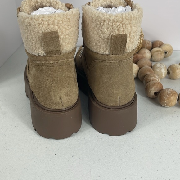 Steve Madden Women's Reyen Combat Boots
Oatmeal Suede Sz 9 - Picture 5 of 11